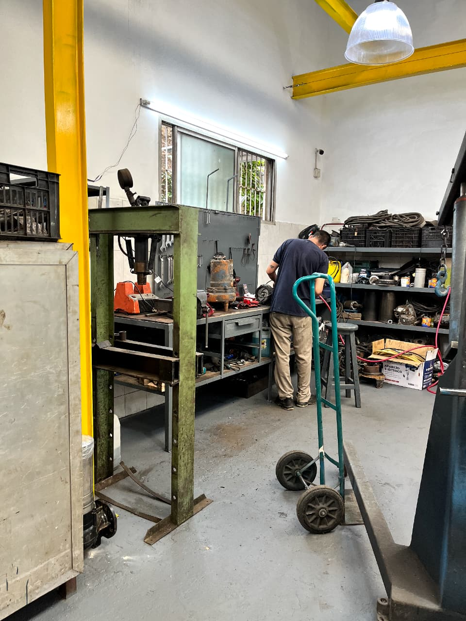 Equipo Electrourban — técnicos especializados