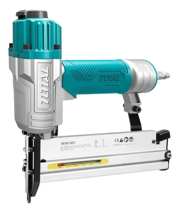 Clavadora neumática